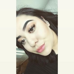 Meet your Posher, Nika